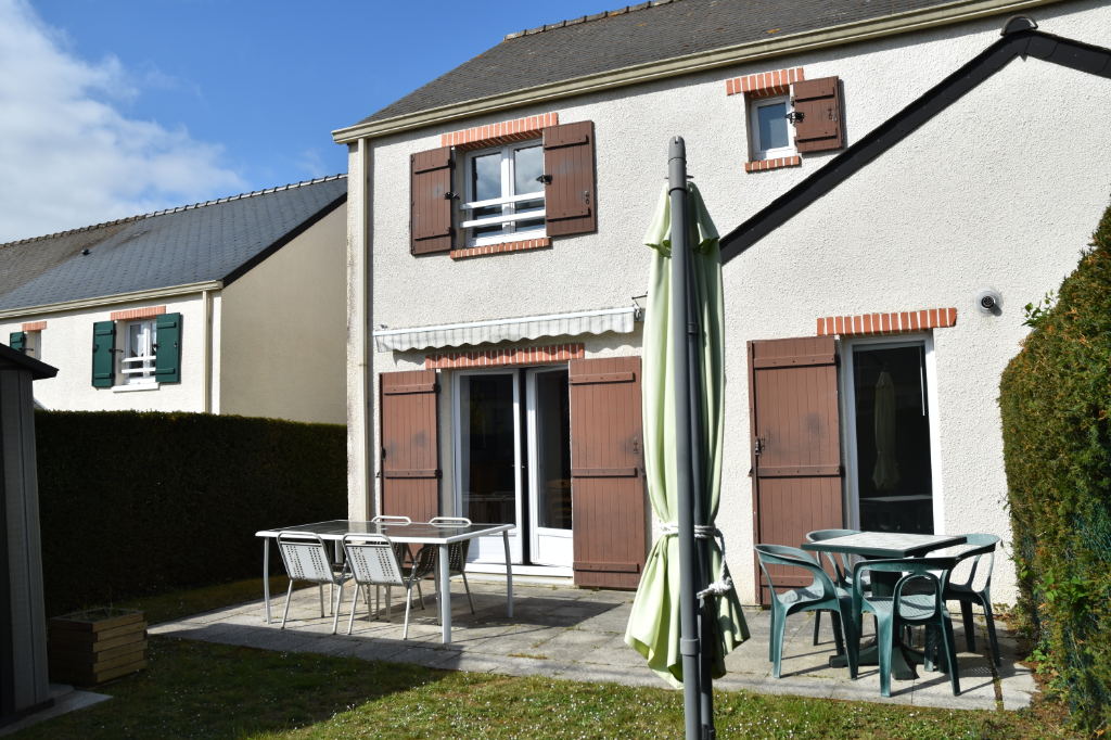 Jolie maison de 80 m2 + garage dans le bourg de La Chapelle-sur-Erdre Jolie maison de 80 m2 + garage dans le bourg de La Chapelle-sur-Erdre
