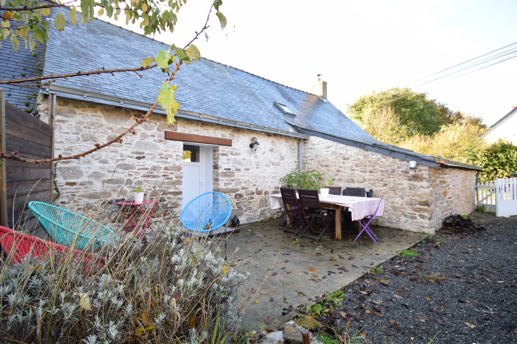 Maison en pierres rénovée 117 m² - NORT-SUR-ERDRE Maison en pierres rénovée 117 m² - NORT-SUR-ERDRE